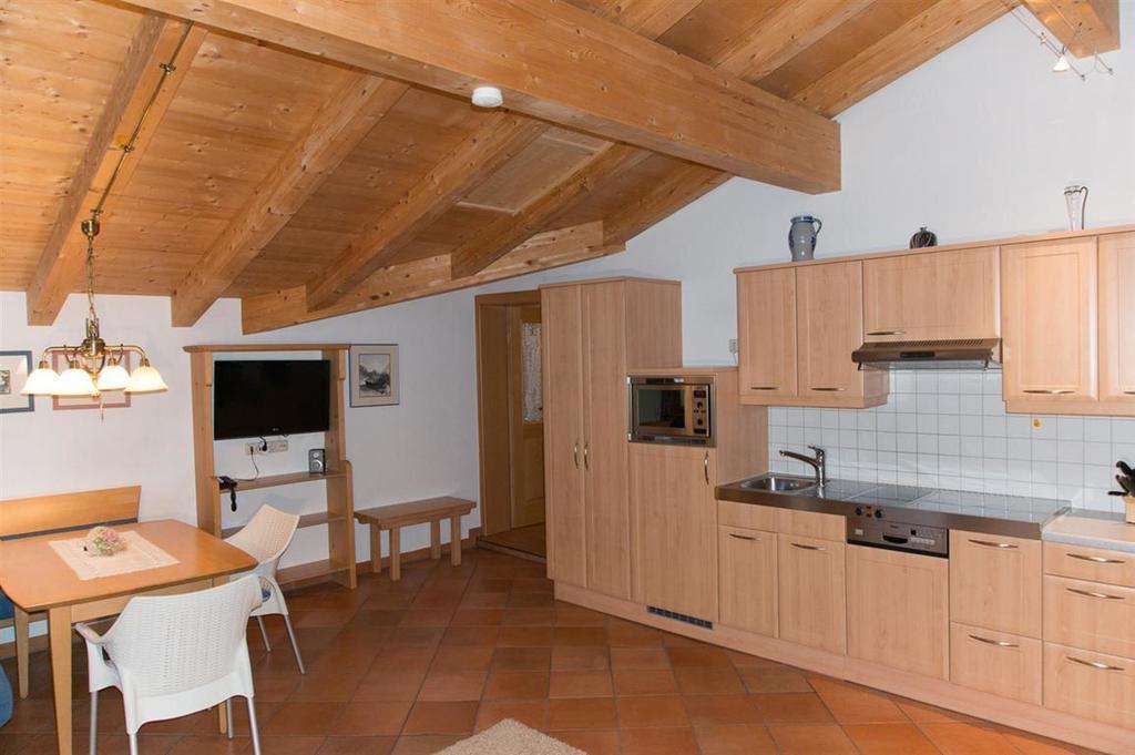 Hotel Haus Angela Sankt Jakob in Defereggen Habitación foto