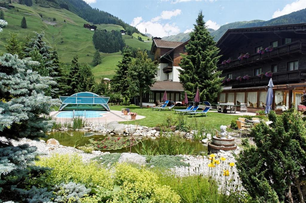 Hotel Haus Angela Sankt Jakob in Defereggen Exterior foto
